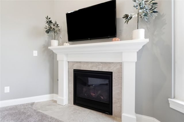 1379 Bourdeaux Way, Centerville, OH 45458