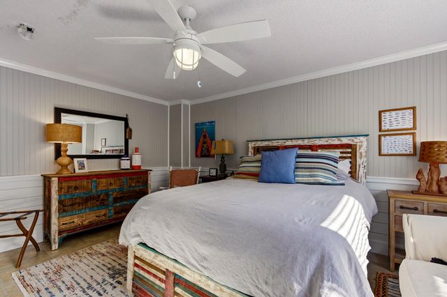 566 Yucca Ave., Garden City Beach, SC 29576