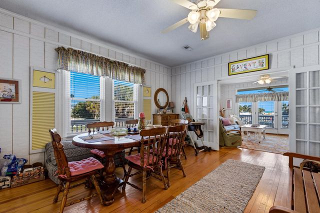 566 Yucca Ave., Garden City Beach, SC 29576