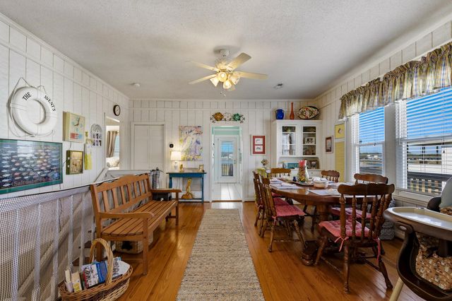 566 Yucca Ave., Garden City Beach, SC 29576