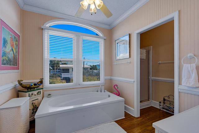 566 Yucca Ave., Garden City Beach, SC 29576