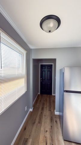 1507 N Mckinley Avenue, Champaign, IL 61821