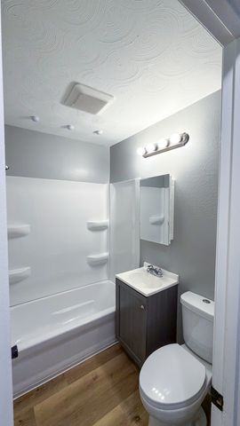 1507 N Mckinley Avenue, Champaign, IL 61821