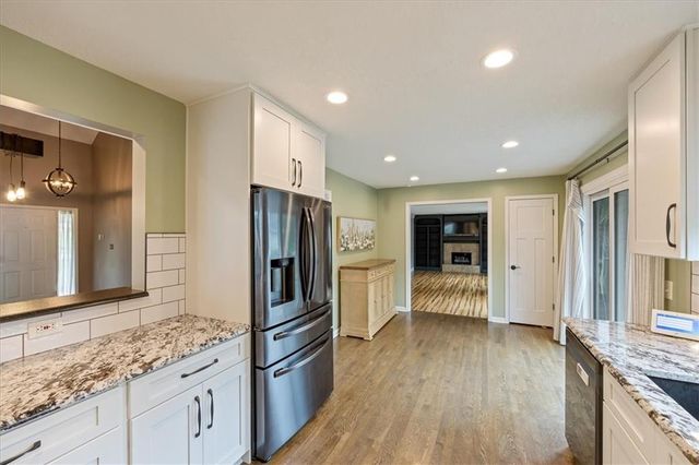9601 W 127th Terrace, Overland Park, KS 66213
