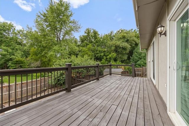 9601 W 127th Terrace, Overland Park, KS 66213
