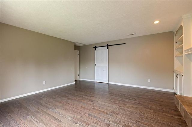 9601 W 127th Terrace, Overland Park, KS 66213