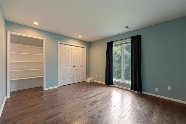 9601 W 127th Terrace, Overland Park, KS 66213