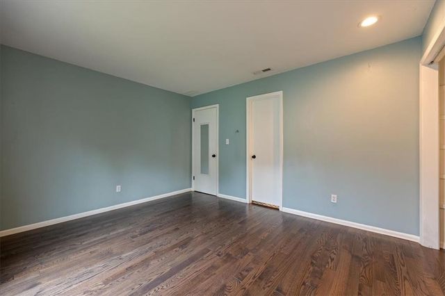 9601 W 127th Terrace, Overland Park, KS 66213