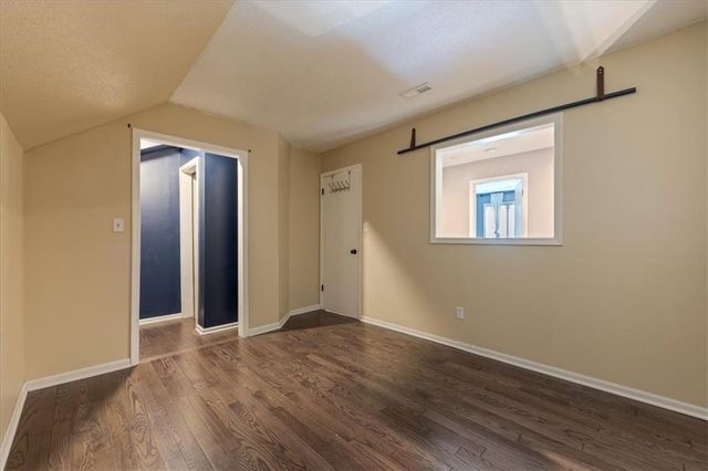 9601 W 127th Terrace, Overland Park, KS 66213