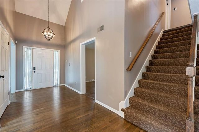 9601 W 127th Terrace, Overland Park, KS 66213