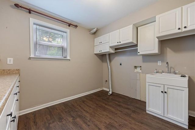 9601 W 127th Terrace, Overland Park, KS 66213
