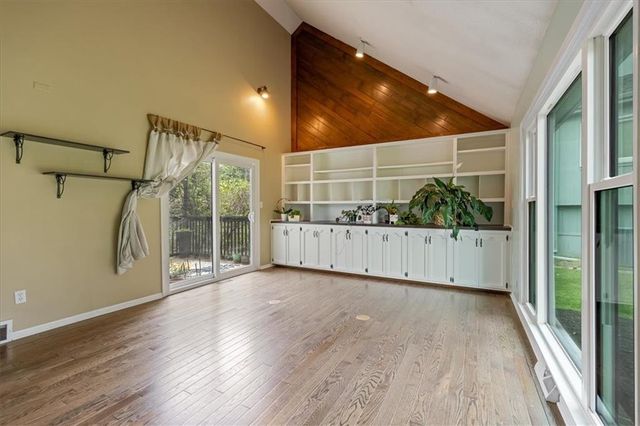 9601 W 127th Terrace, Overland Park, KS 66213