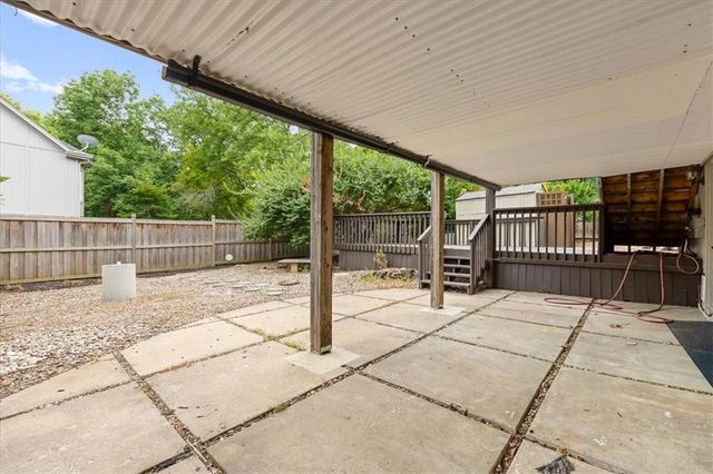 9601 W 127th Terrace, Overland Park, KS 66213