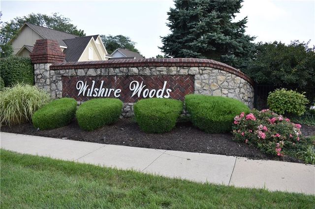 9601 W 127th Terrace, Overland Park, KS 66213