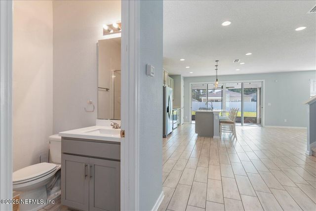 6377 BLAKELY Drive, Jacksonville, FL 32222