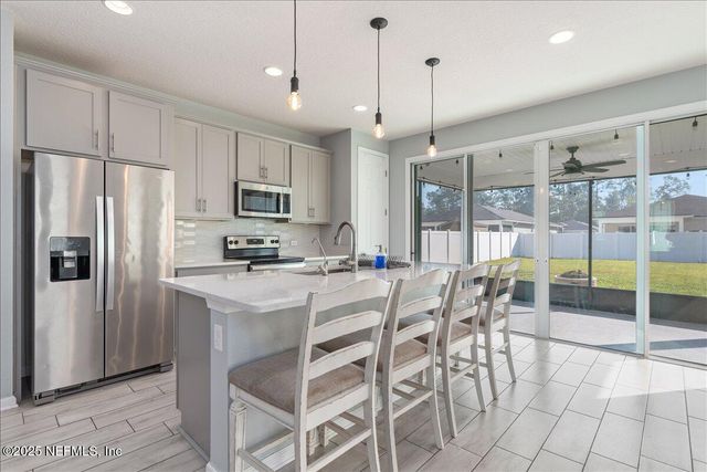 6377 BLAKELY Drive, Jacksonville, FL 32222