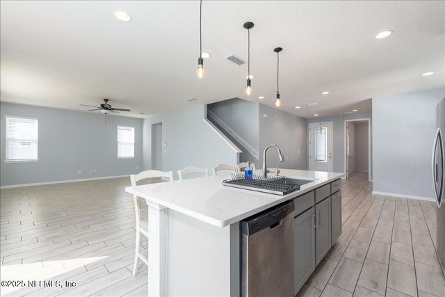 6377 BLAKELY Drive, Jacksonville, FL 32222