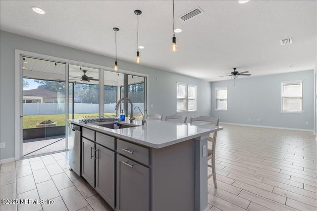 6377 BLAKELY Drive, Jacksonville, FL 32222