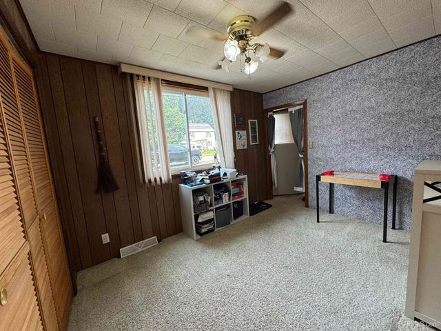 5305 E Sunset Road, Ironwood, MI 49938