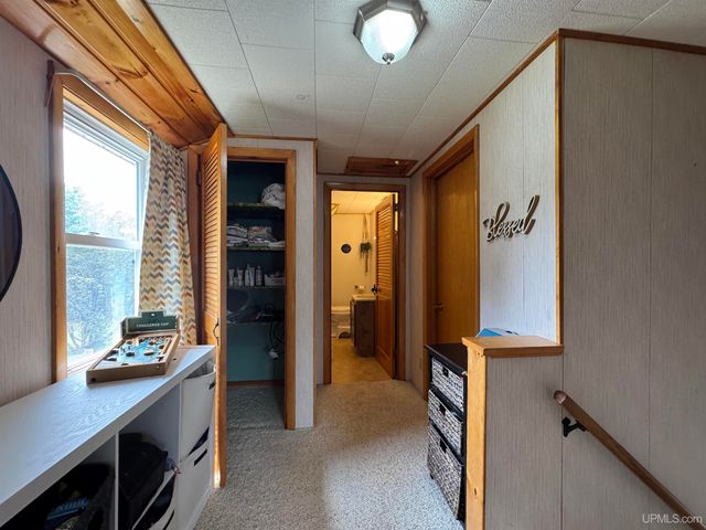 5305 E Sunset Road, Ironwood, MI 49938