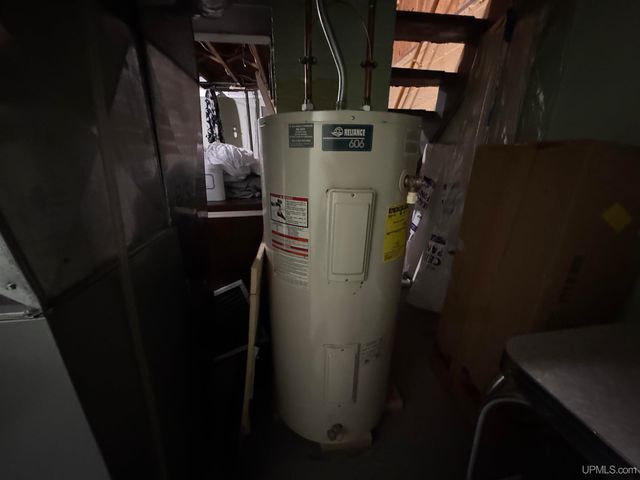 5305 E Sunset Road, Ironwood, MI 49938