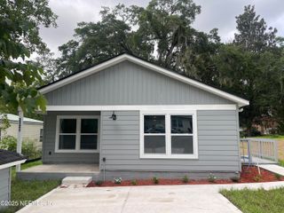 2221 JAYSON Avenue, Jacksonville, FL 32208