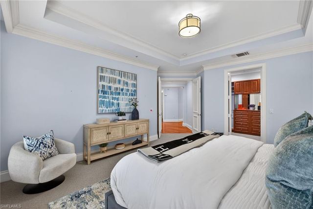 625 5TH AVE S 302, Naples, FL 34102