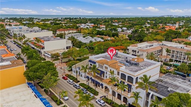 625 5TH AVE S 302, Naples, FL 34102