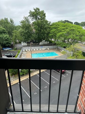 90 Quincy Shore Dr 311, Quincy, MA 02171