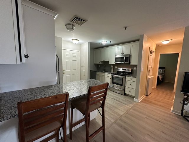 90 Quincy Shore Dr 311, Quincy, MA 02171