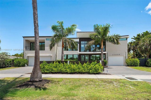 2500 Middle River Drive, Fort Lauderdale, FL 33305