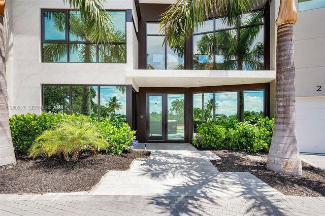 2500 Middle River Drive, Fort Lauderdale, FL 33305