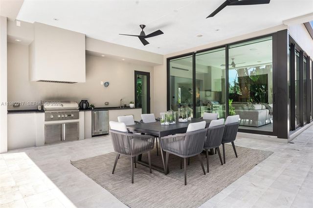 2500 Middle River Drive, Fort Lauderdale, FL 33305