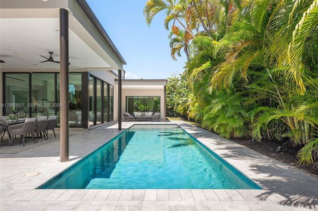 2500 Middle River Drive, Fort Lauderdale, FL 33305