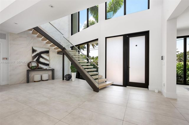 2500 Middle River Drive, Fort Lauderdale, FL 33305