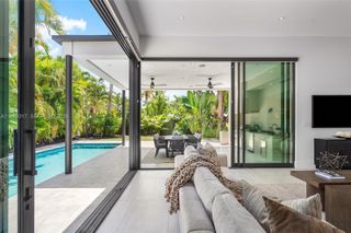 2500 Middle River Drive, Fort Lauderdale, FL 33305