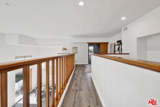 1647 Veteran Avenue E, Los Angeles, CA 90024