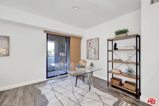 1647 Veteran Avenue E, Los Angeles, CA 90024