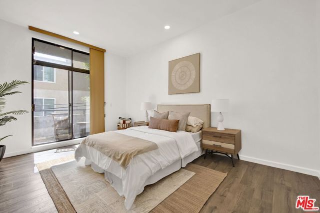 1647 Veteran Avenue E, Los Angeles, CA 90024