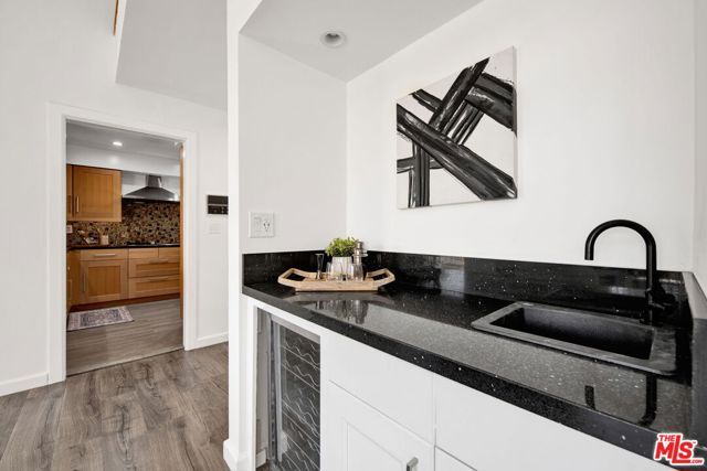 1647 Veteran Avenue E, Los Angeles, CA 90024