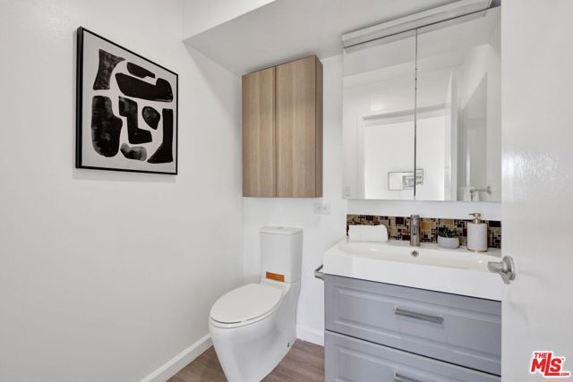 1647 Veteran Avenue E, Los Angeles, CA 90024