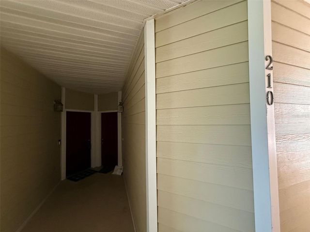 1500 NW 4TH AVENUE 210, Gainesville, FL 32603