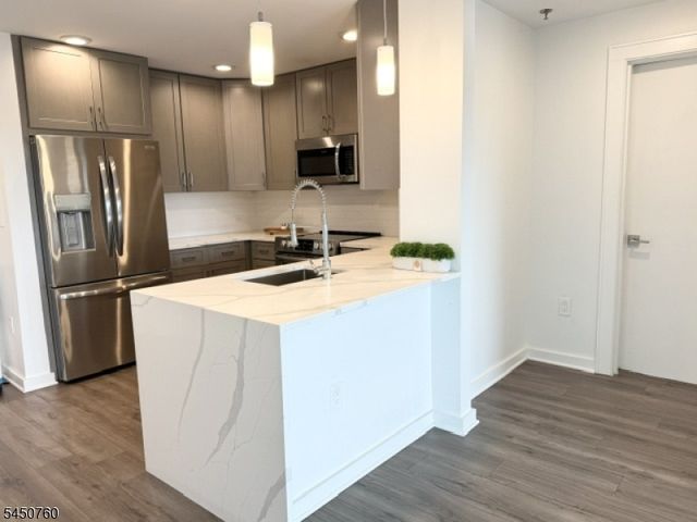 1 Carriage City Plz 1620, Rahway City, NJ 07065