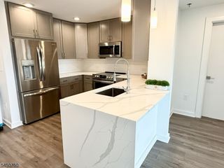 1 Carriage City Plz 1620, Rahway City, NJ 07065