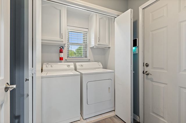 7028 Oakfield Corner Court, North Richland Hills, TX 76182