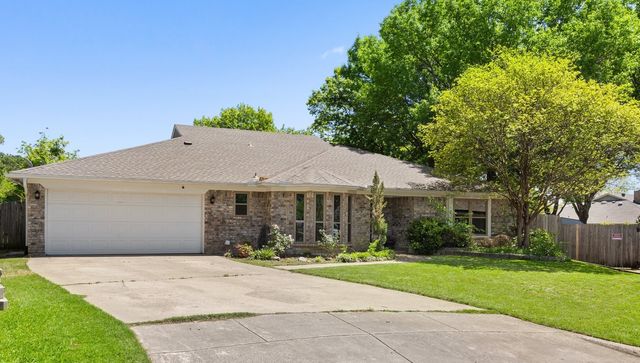 7028 Oakfield Corner Court, North Richland Hills, TX 76182