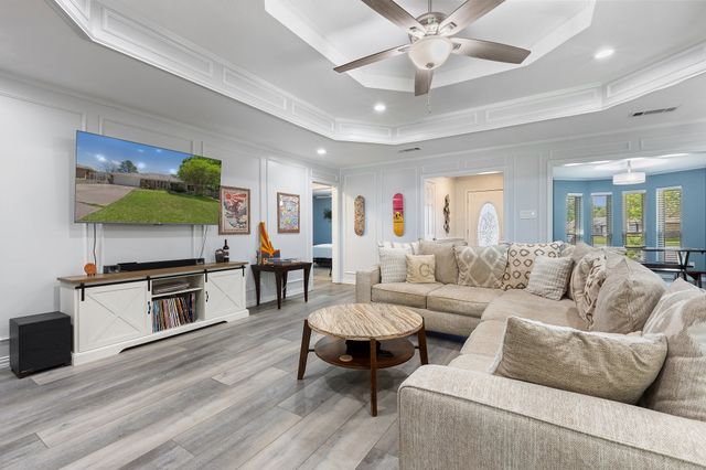 7028 Oakfield Corner Court, North Richland Hills, TX 76182