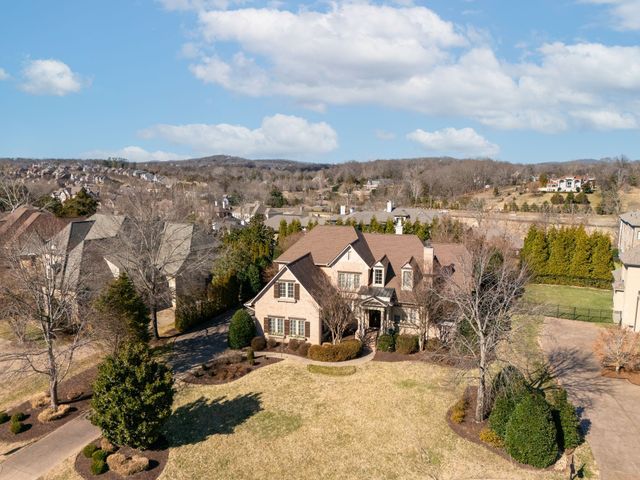 8 Spyglass Hl, Brentwood, TN 37027