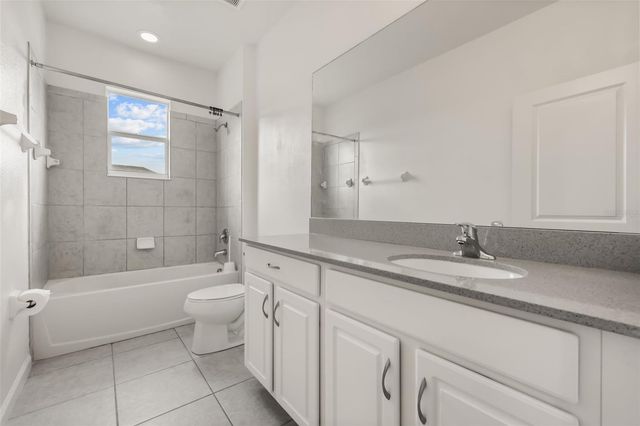 1078 CASTLEVECCHIO LOOP, Orlando, FL 32825