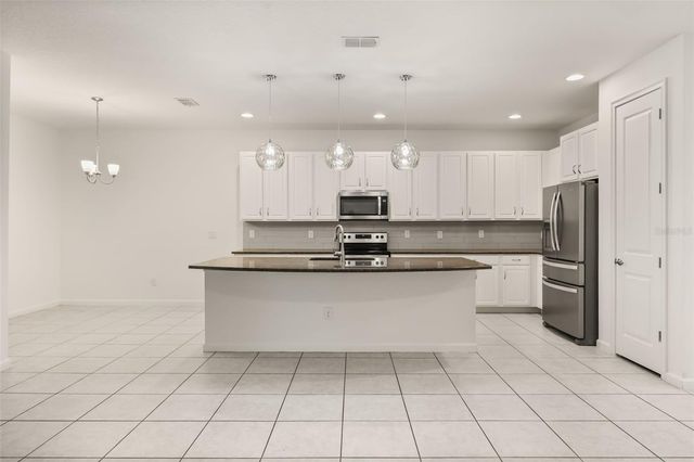 1078 CASTLEVECCHIO LOOP, Orlando, FL 32825